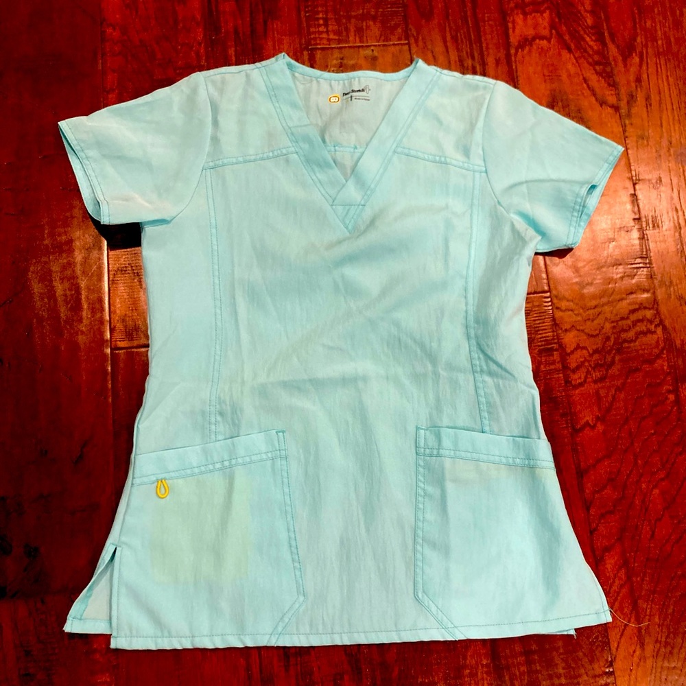 Wonder wink scrubs size small full set top and pants